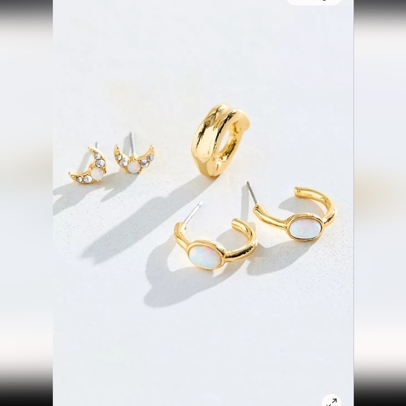 NWT! Free People, Halo Gold Plated Hoop Set, 14K Gold Plated,Gold/Opal -New -$78 - Picture 1 of 7